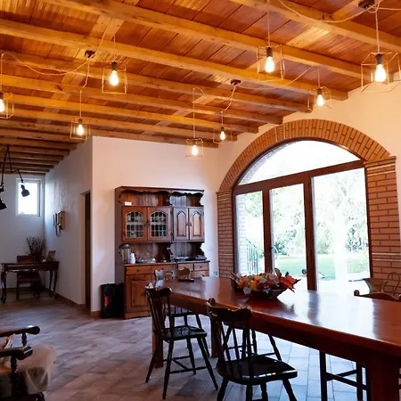 בית חווה Casa Chiara *