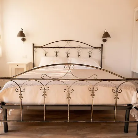 Casa Chiara בית חווה לטינה