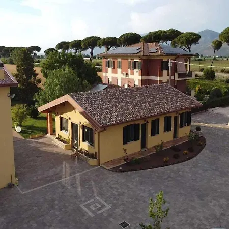 Фермерский дом Agriturismo Casa Chiara *